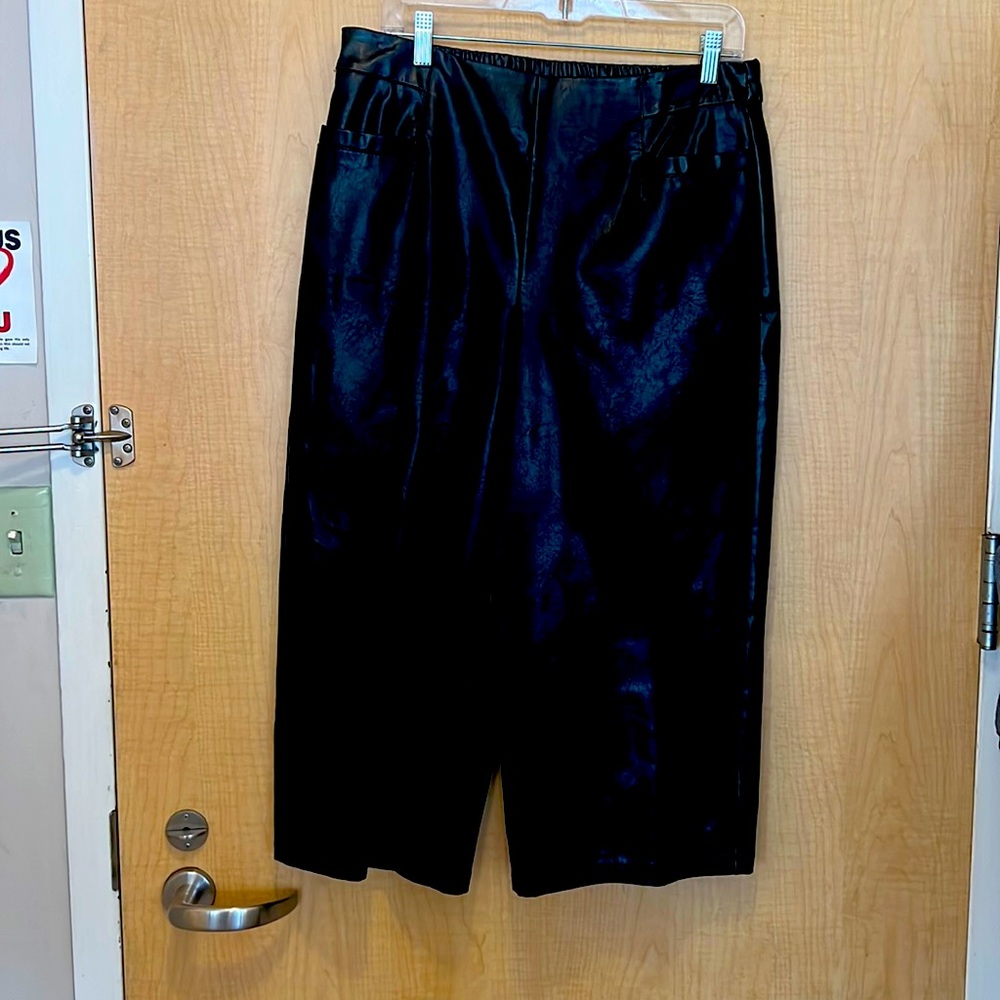 Faux leather capri